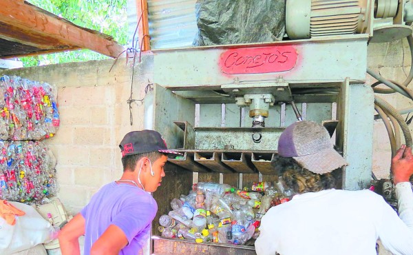 Comayagua incursiona en el reciclaje