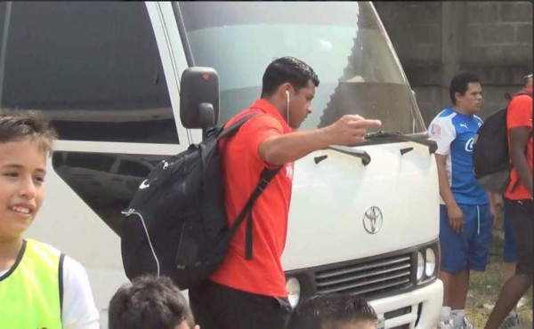 Noel Valladares fue sancionado con dos partidos por gesto obsceno