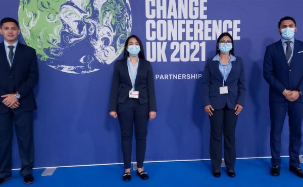 Grupo Terra patrocina el viaje de seis jóvenes que asisten a Conferencia de la ONU