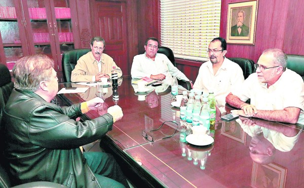 CCEPL se declara en sesión permanente