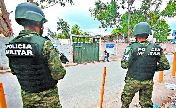 En casa vecina se encerraron pandilleros para evadir ataque