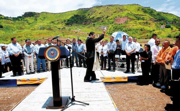 Inauguran proyecto de estabilización de El Berrinche
