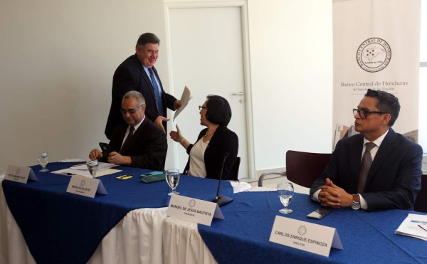 Honduras: en 3.7% crecerá la economía, según Programa Monetario