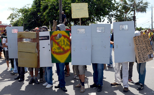 FOTOS: Violentos enfrentamientos previo al España-Italia