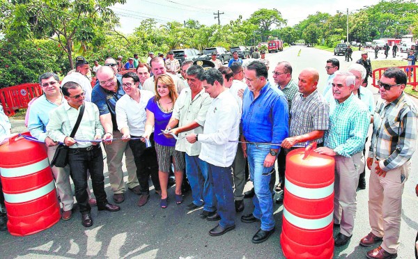 JOH inaugura la reparación de tramos de la CA-5 Norte