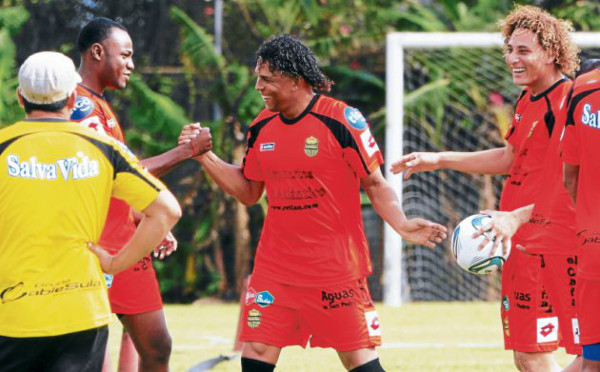 'Si Costly juega en Honduras, no vuelve a salir”