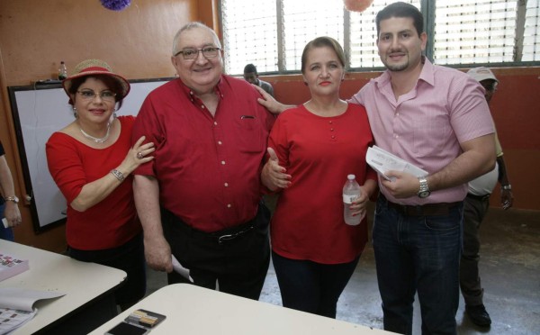 Precandidato a diputado Bader Dip se roba las miradas en La Ceiba