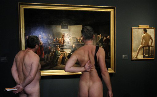 Al museo desnudos