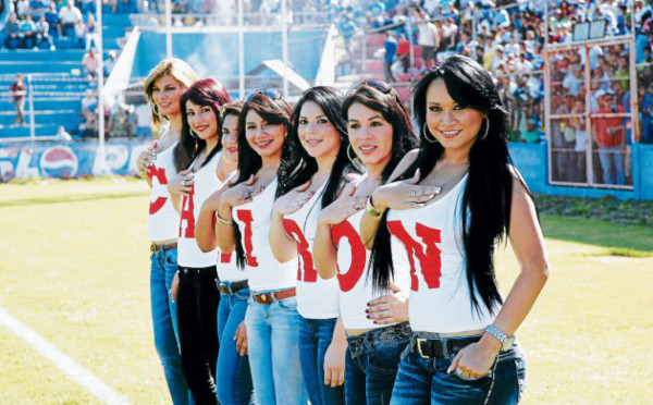 Ambiente de primera se vivió en la final Victoria-Olimpia