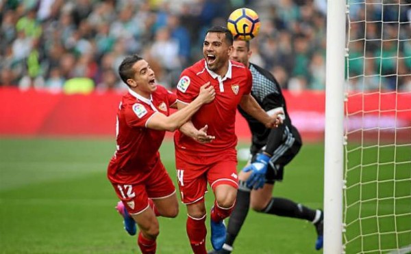 El Sevilla se pone colíder con el Real Madrid tras remontar ante el Betis