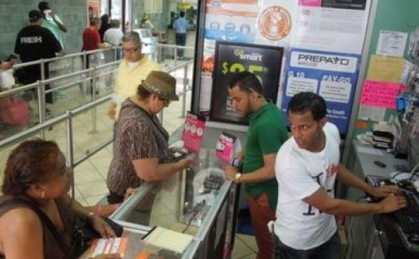 Migrantes pueden pagar servicios en Honduras desde EEUU