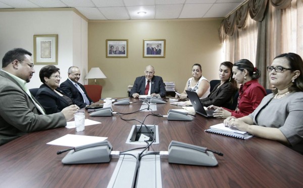 Honduras: Unos 50 subcomisionados serán separados de la Policía