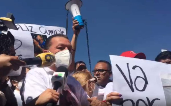 'Queremos justicia, se lo imploro': Marchan en México en el cumpleaños de Octavio Ocaña