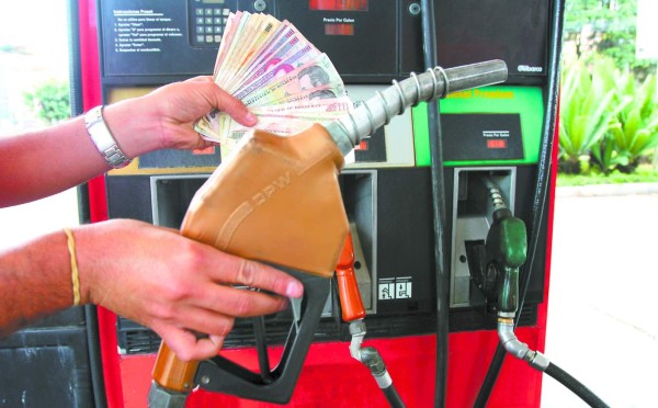 Distribuidores asumirán incrementos en precio de gasolinas
