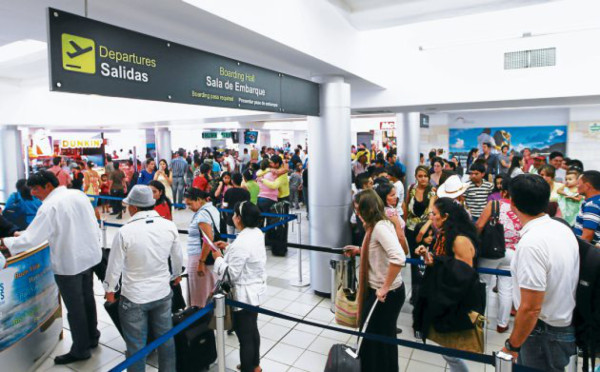 Vulnerable independencia entre los poderes Ejecutivo y Legislativo