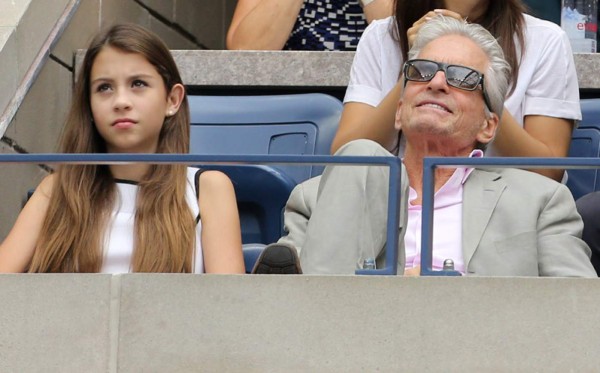 Hija de Catherine Zeta y Michael Douglas se roba las miradas ¡Hermosa! &nbsp;&nbsp;&nbsp;