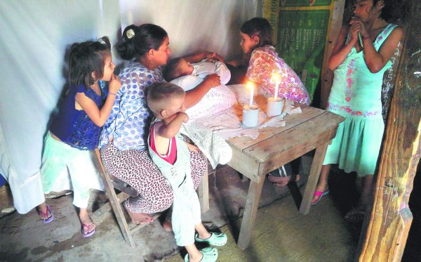 'El niño se me murió en brazos”