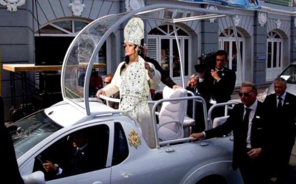 Gala MET 2018 desató avalancha de memes; Rihanna fue la protagonista