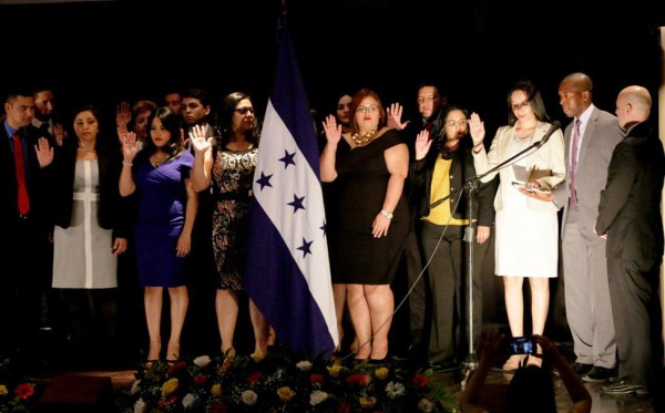 Juramentados 43 funcionarios que conformarán la Ufecic del MP