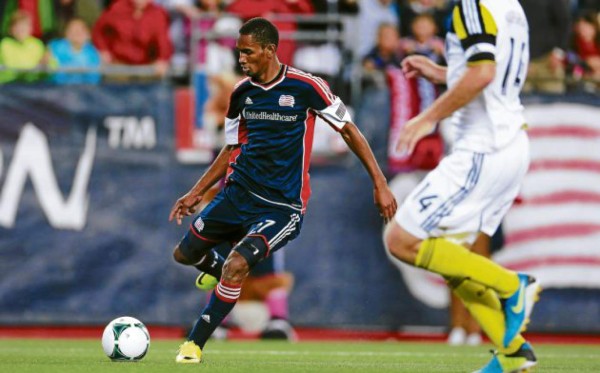 Jerry Bengtson tiene más de un año sin anotar