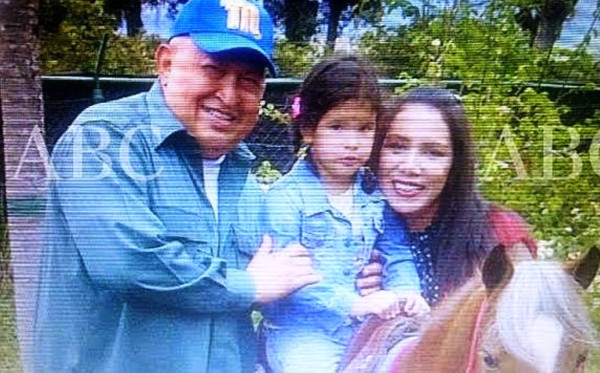 ¿Apareció otra hija de Hugo Chávez?