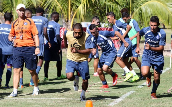 Tato Ortiz enfrentará Diego Vazquez y Pato Negreira