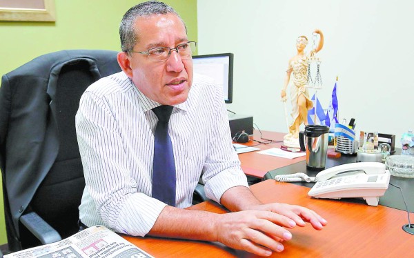 Inmediata debe ser restitución de jueces de lo penal y de la magistrada