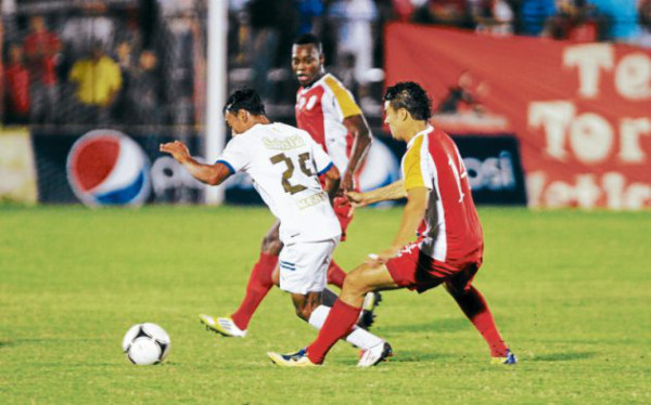 Choloma derribó al Olimpia y sueña con la final