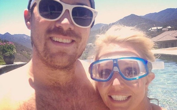 Britney Spears presume su romance