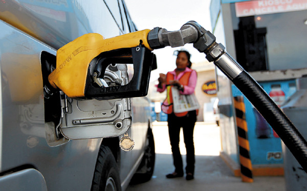 Nueva rebaja a los combustibles en Honduras