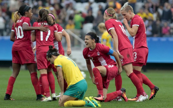Canadá gana 2-0 a Australia en debut en Rio-2016