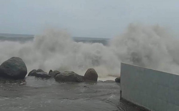 Huracán Matthew sube a categoría 4 al acercarse a EEUU