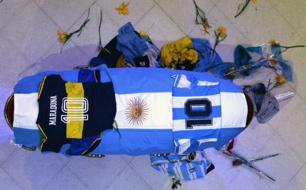 La muerte de un astro y violentas protestas: Las mejores imágenes de la semana&nbsp;&nbsp;