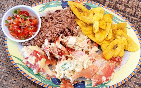 Deliciosa comida típica de la costa hondureña