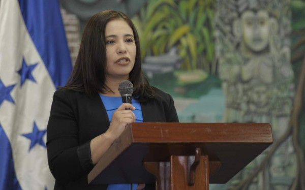 ¡Arrancamos la fiesta para exaltar el Idioma Español!