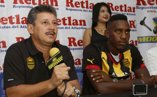 Presentan oficialmente a Bryan Róchez como último refuerzo de la Máquina