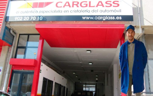 Sergio Ramos es víctima de memes por su exótica vestimenta