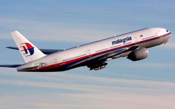Reanudan búsqueda del avión desaparecido de Malaysia Airlines