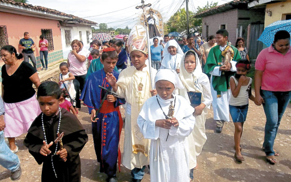 Encuentro entre santos patronos para recordar pacto de paz en Yarumela
