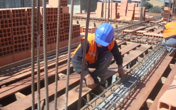 Preven crecimiento del 6% del sector de la construcción