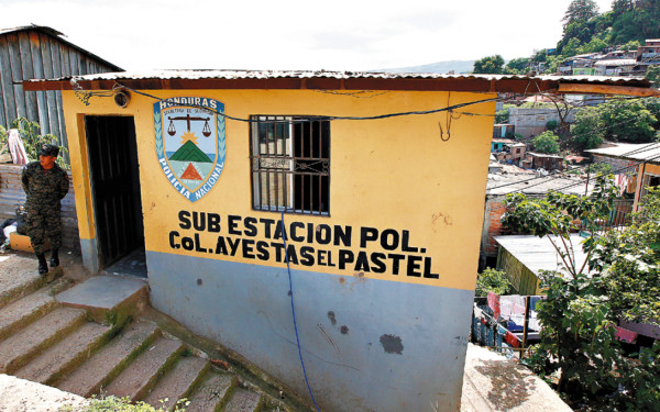 Restaurarán 14 postas policiales en la capital de Honduras