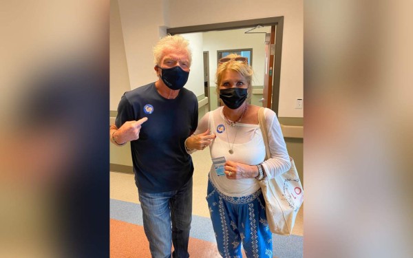 ¿Quién es Richard Branson, el multimillonario que viajó al espacio en su propio avión?