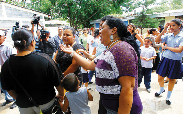 Decreto sanciona a maestros huelguistas