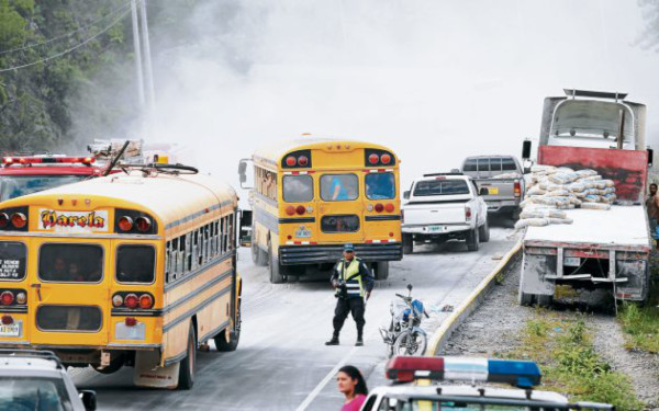 Al menos tres heridos en accidente de bus al oriente de Tegucigalpa
