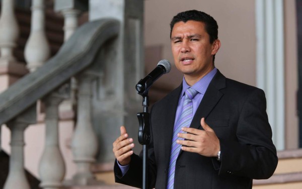 Ejecutivo inicia a socializar el nuevo Código Tributario