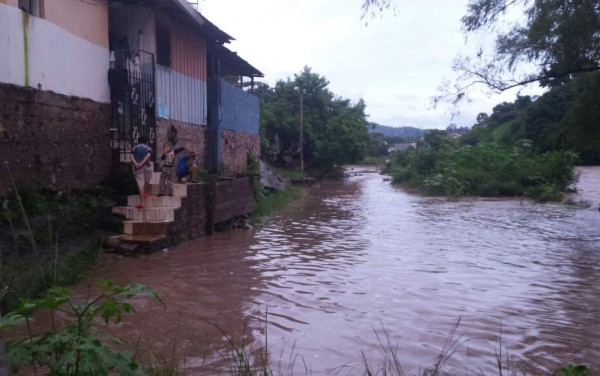 Depresión tropical Selma aumenta la pesadilla en Honduras y deja daños en Choluteca y Valle