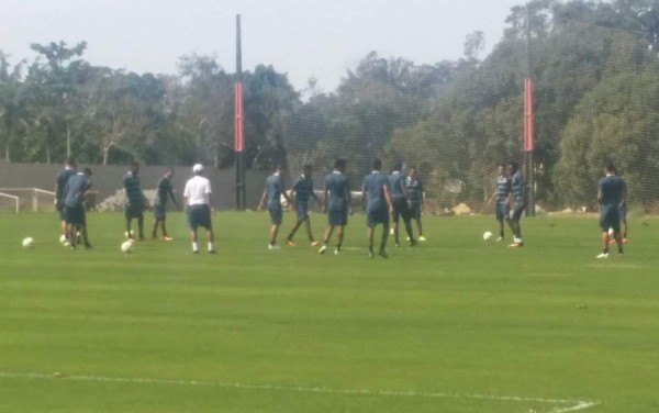 Honduras realiza su último entrenamiento de cara al juego ante Brasil
