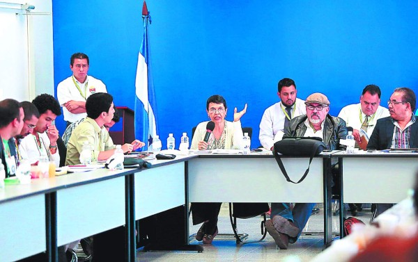 Se entrampa de nuevo el diálogo en el alma máter