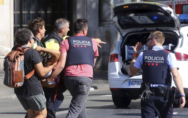 El ataque terrorista de Barcelona en imágenes