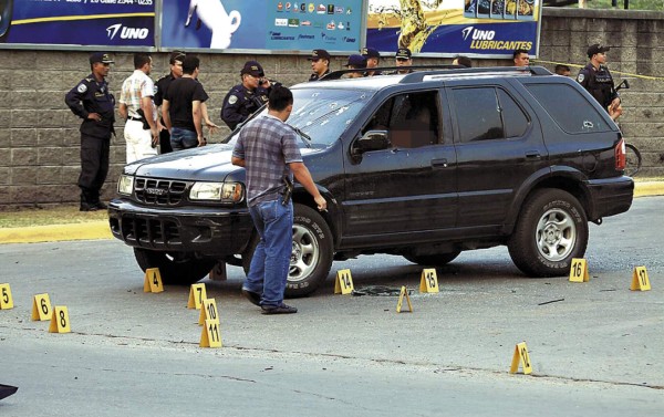 Dos acribillados en SPS, entre ellos un policía